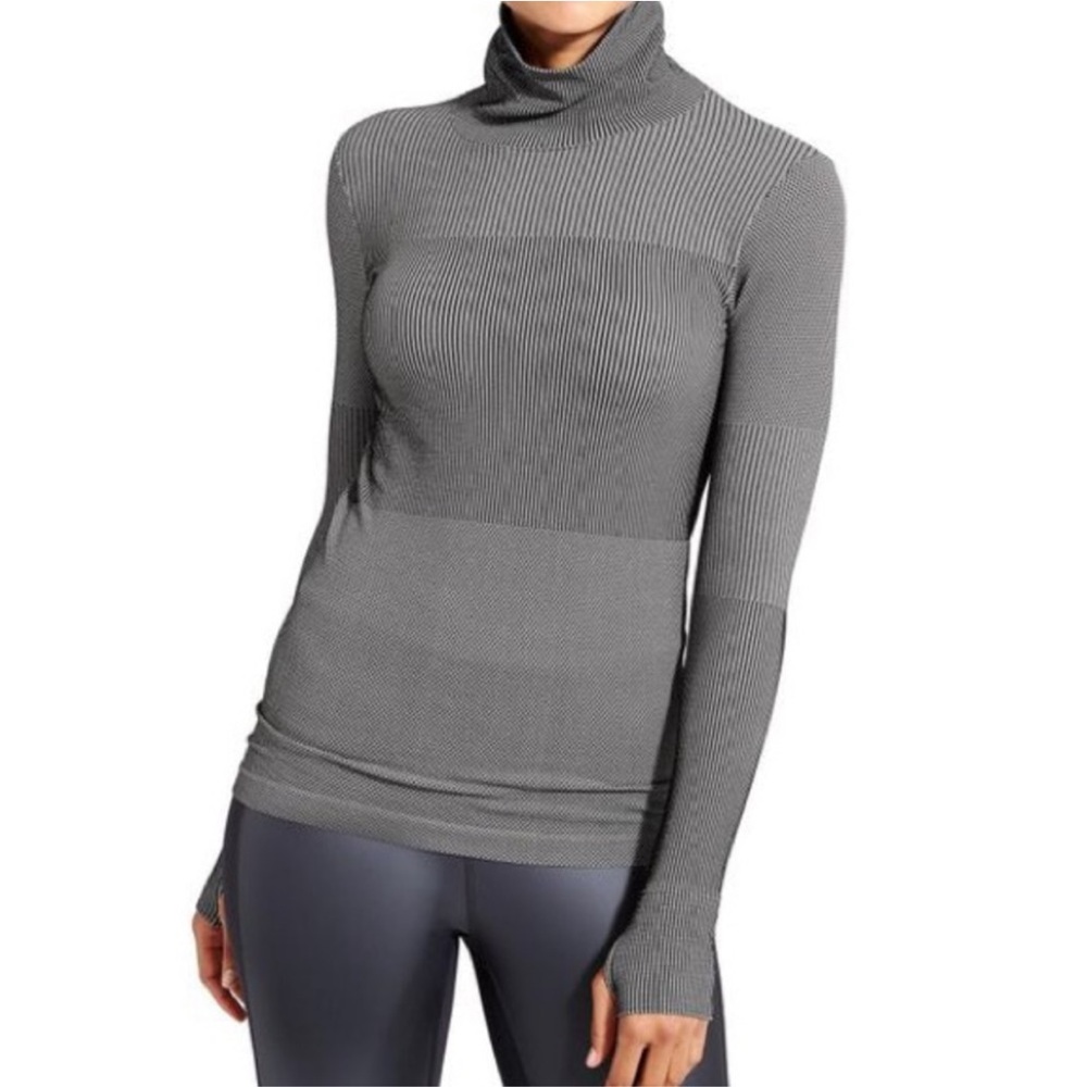 Athleta Flurry Baselayer Turtleneck